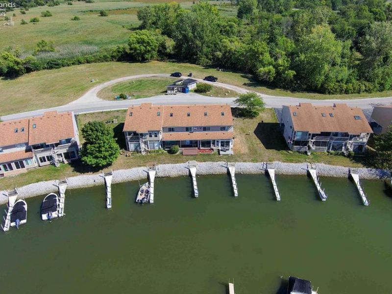 6280 N Harris Harbor Drive, Oak Harbor, OH 43449 Photo 5