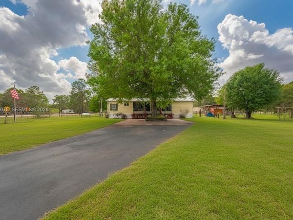 1700 Tampa Ave, Clewiston, FL 33440