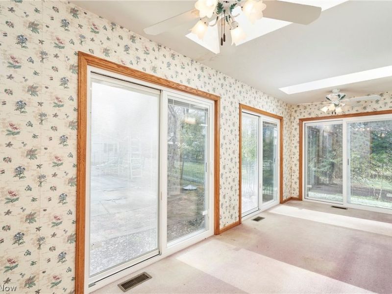 535 Crystal Lake Road, Akron, OH 44333 Photo 17