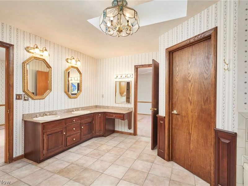 535 Crystal Lake Road, Akron, OH 44333 Photo 20