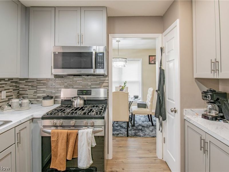 1121 Woodward Avenue , Akron, OH 44310 Photo 10