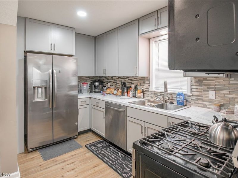 1121 Woodward Avenue , Akron, OH 44310 Photo 11