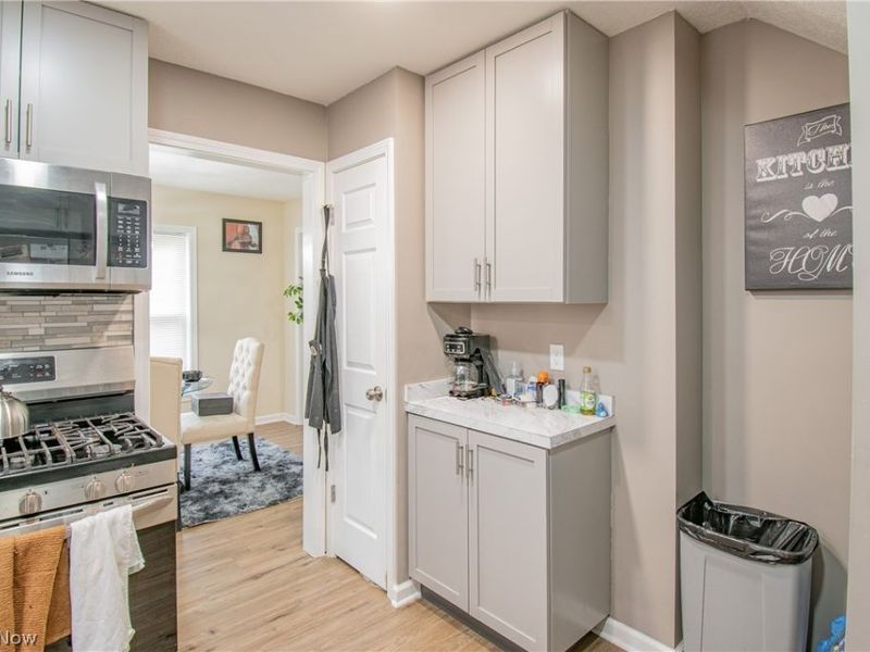 1121 Woodward Avenue , Akron, OH 44310 Photo 12