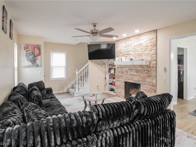 1121 Woodward Avenue , Akron, OH 44310 Photo 5