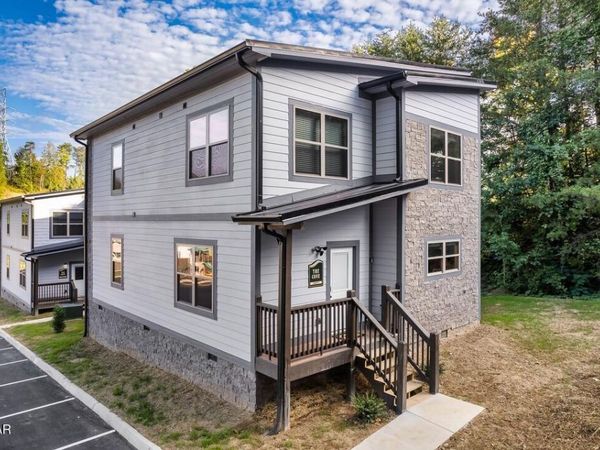 576 Dollywood Lane, Pigeon Forge, TN 37863