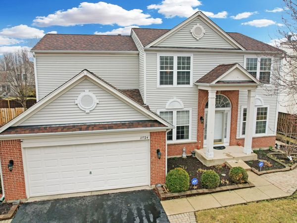 11724 S Glenn Circle , Plainfield, IL 60585