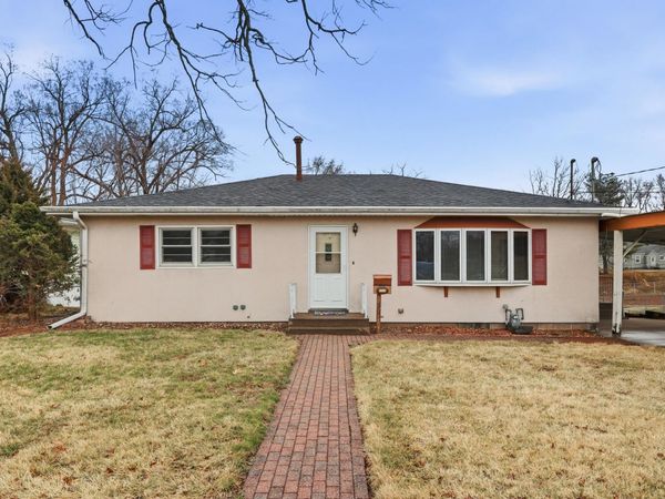 1940 4th Street A , East Moline, IL 61244