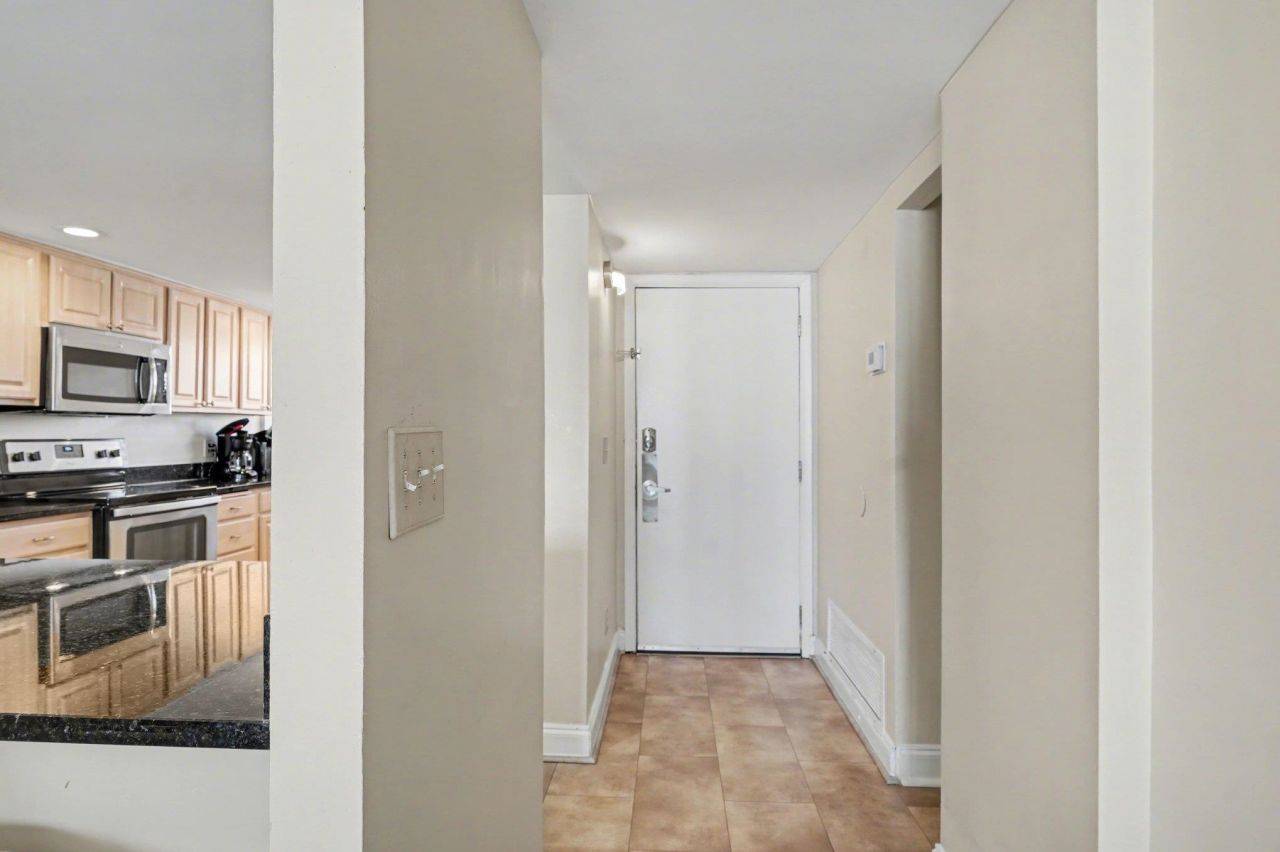 6810 N Ocean Blvd.  Photo 4