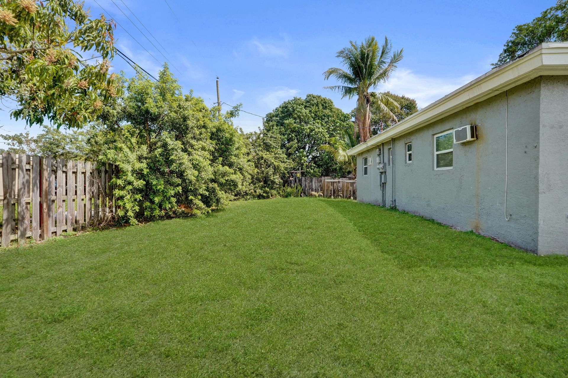 2261 NW 2nd Street, Pompano Beach, FL 33069 Photo