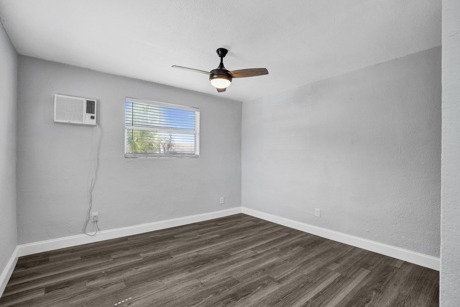 2261 NW 2nd Street, Pompano Beach, FL 33069 Photo