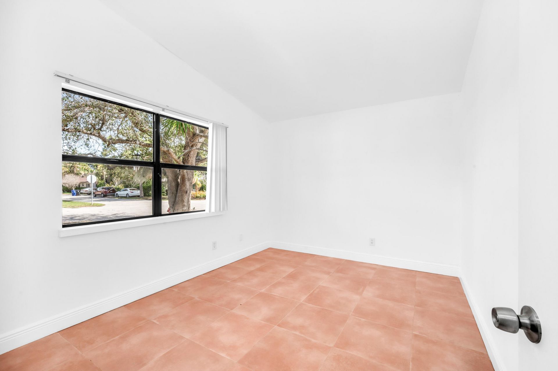 1010 NE 16th Street Ne, Fort Lauderdale, FL 33304 Photo