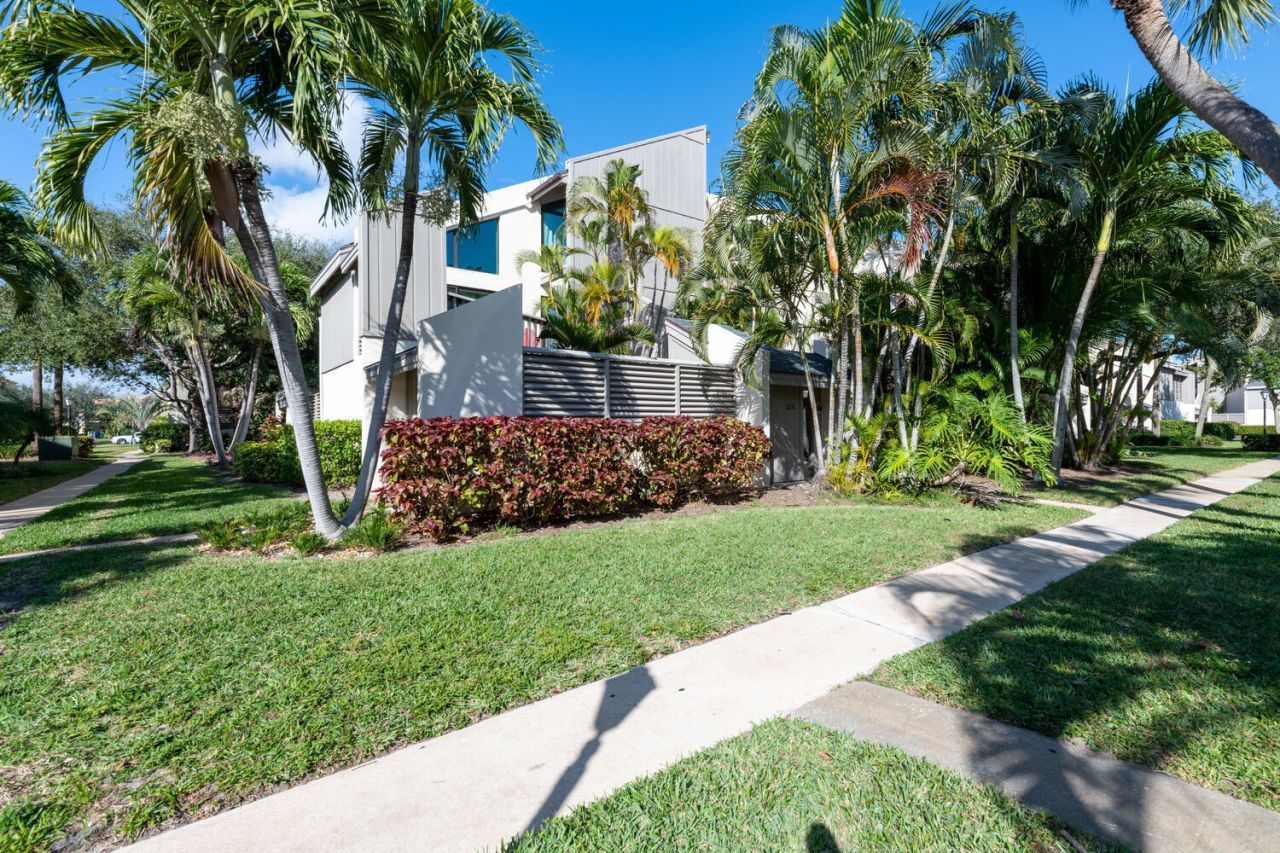 1605 Us-1, Unit 12b, Jupiter, FL 33477 Photo