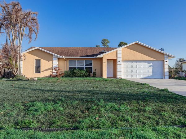 509 SW Fairview Avenue, Port St. Lucie, FL 34983