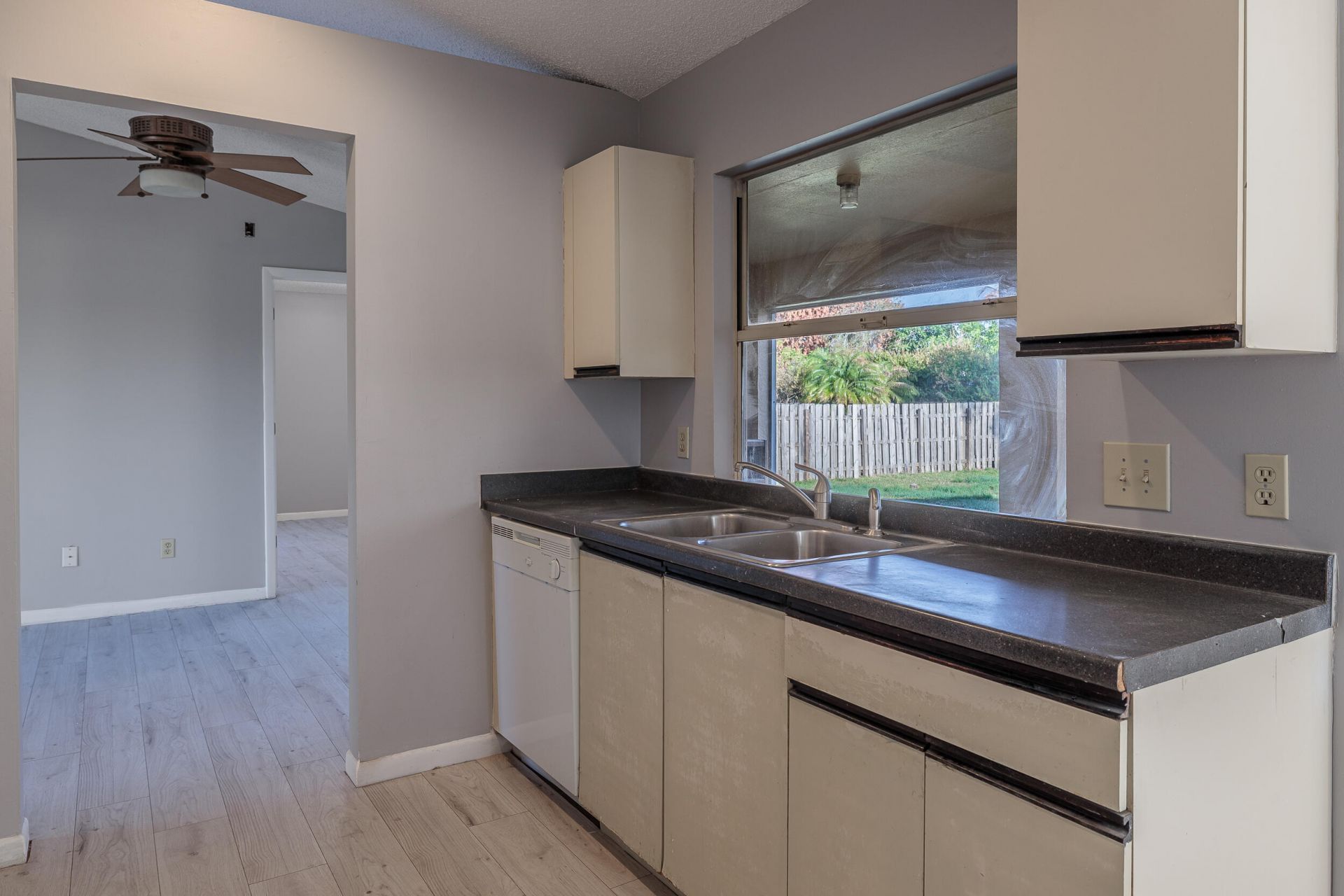 509 SW Fairview Avenue, Port Saint Lucie, FL 34983 Photo