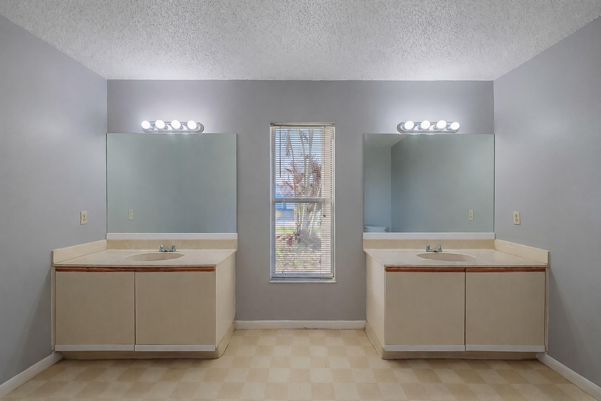 509 SW Fairview Avenue, Port Saint Lucie, FL 34983 Photo