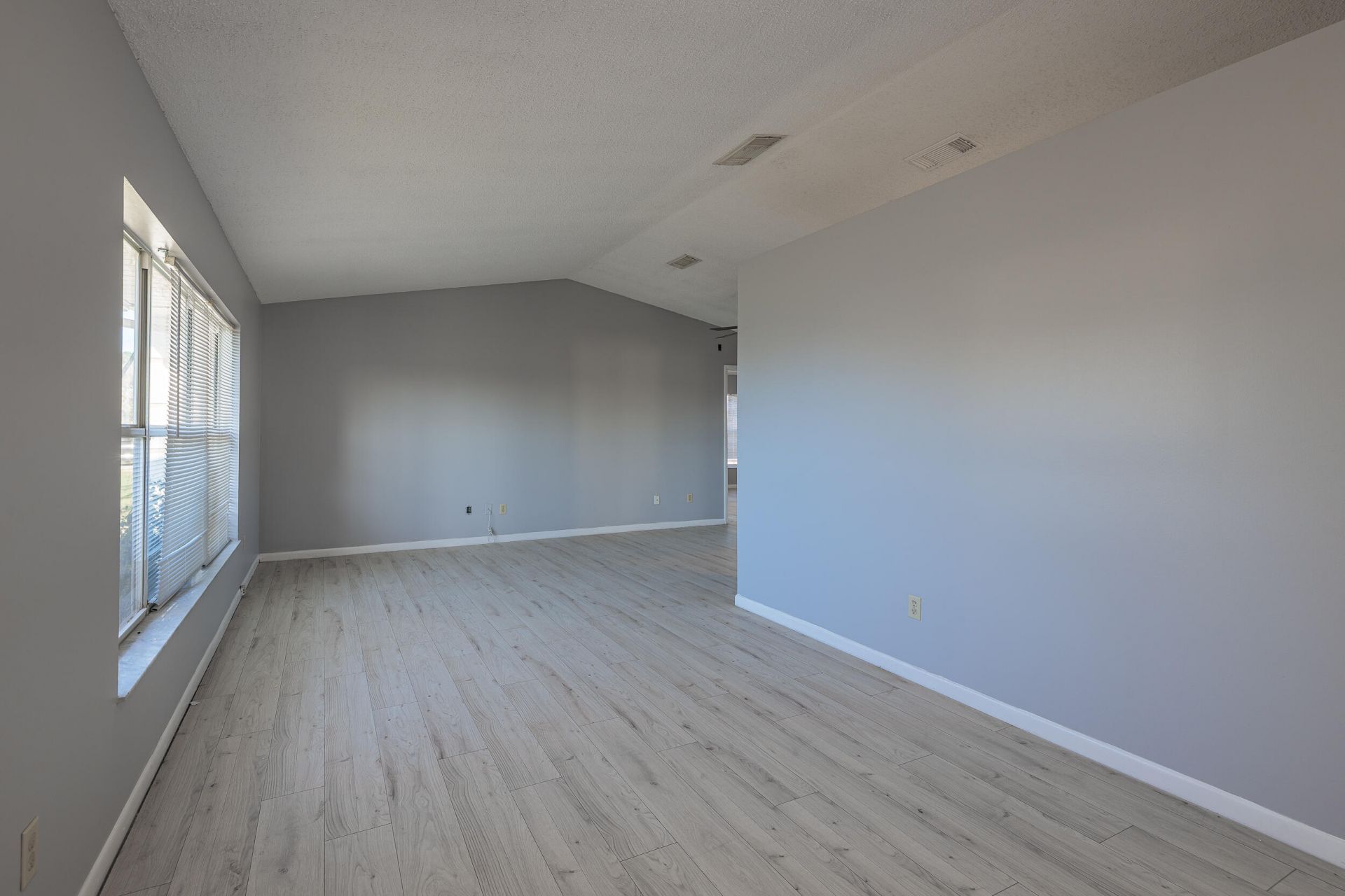 509 SW Fairview Avenue, Port Saint Lucie, FL 34983 Photo