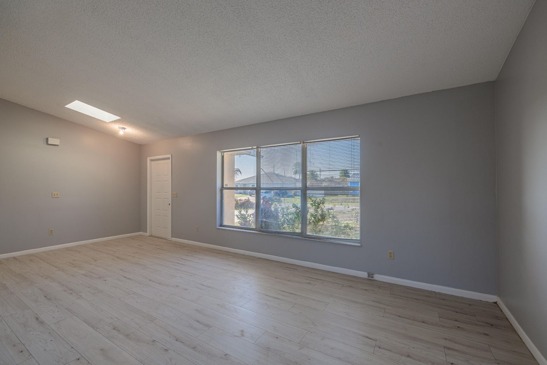 509 SW Fairview Avenue, Port Saint Lucie, FL 34983 Photo