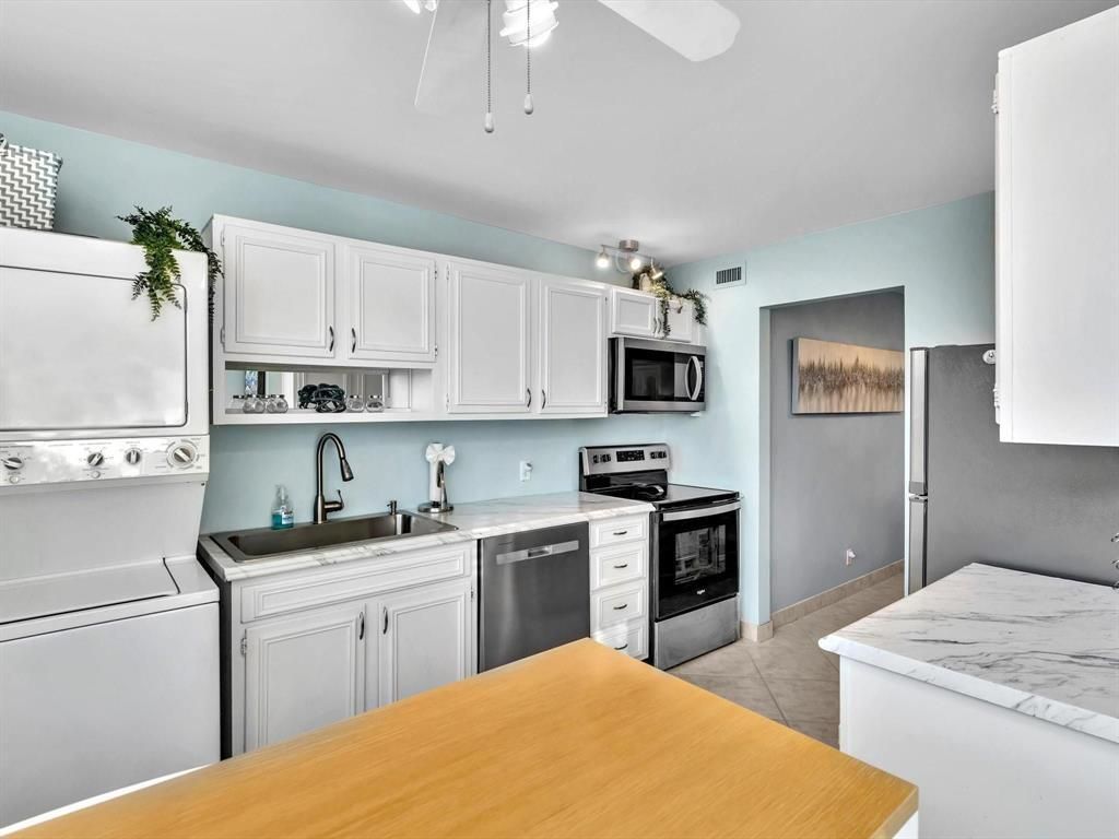 5200 N Ocean Boulevard, Unit 203b, Lauderdale by the Sea, FL 33308 Photo