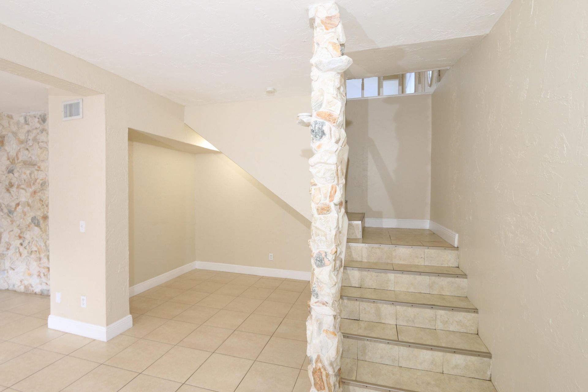 4916 Silver Oak Drive, Fort Pierce, FL 34982 Photo