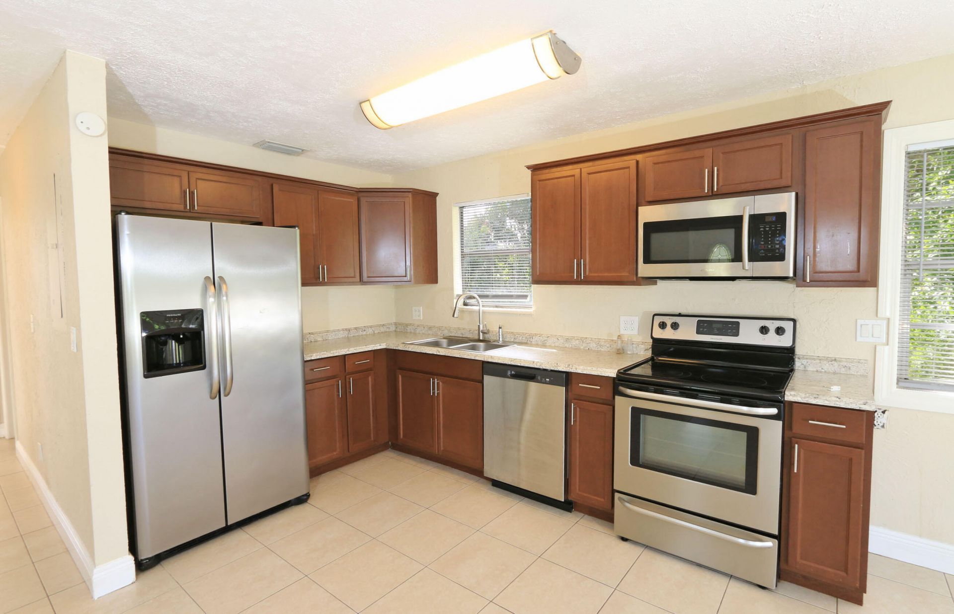 4916 Silver Oak Drive, Fort Pierce, FL 34982 Photo