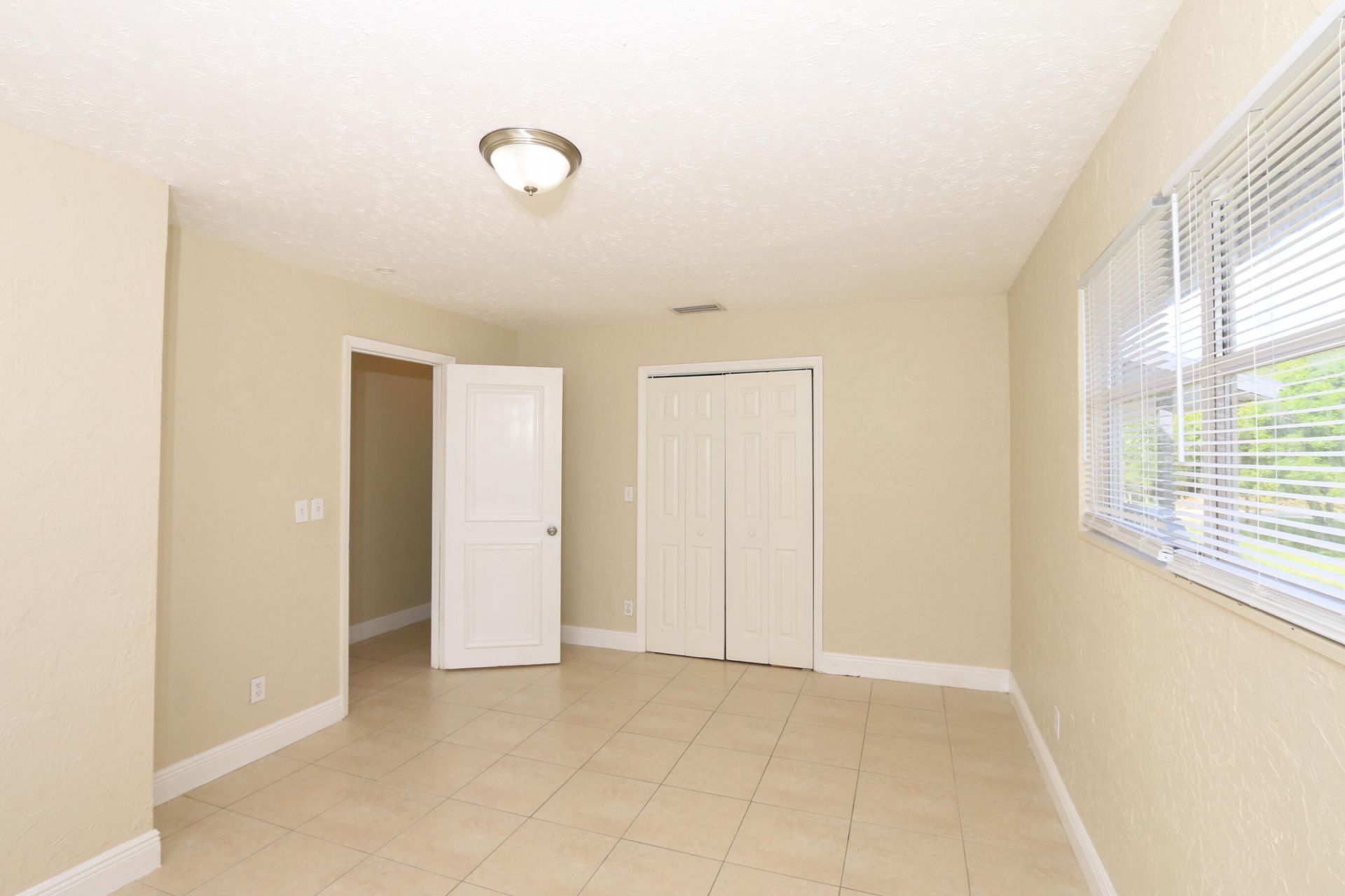 4916 Silver Oak Drive, Fort Pierce, FL 34982 Photo