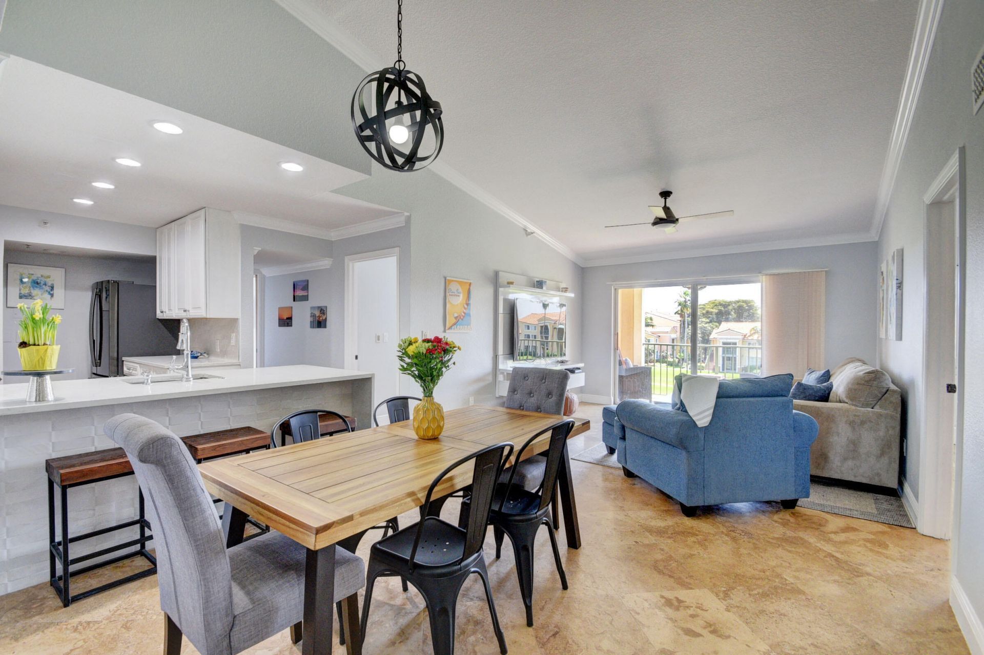 145 Yacht Club Way, Unit 304, Hypoluxo, FL 33462 Photo