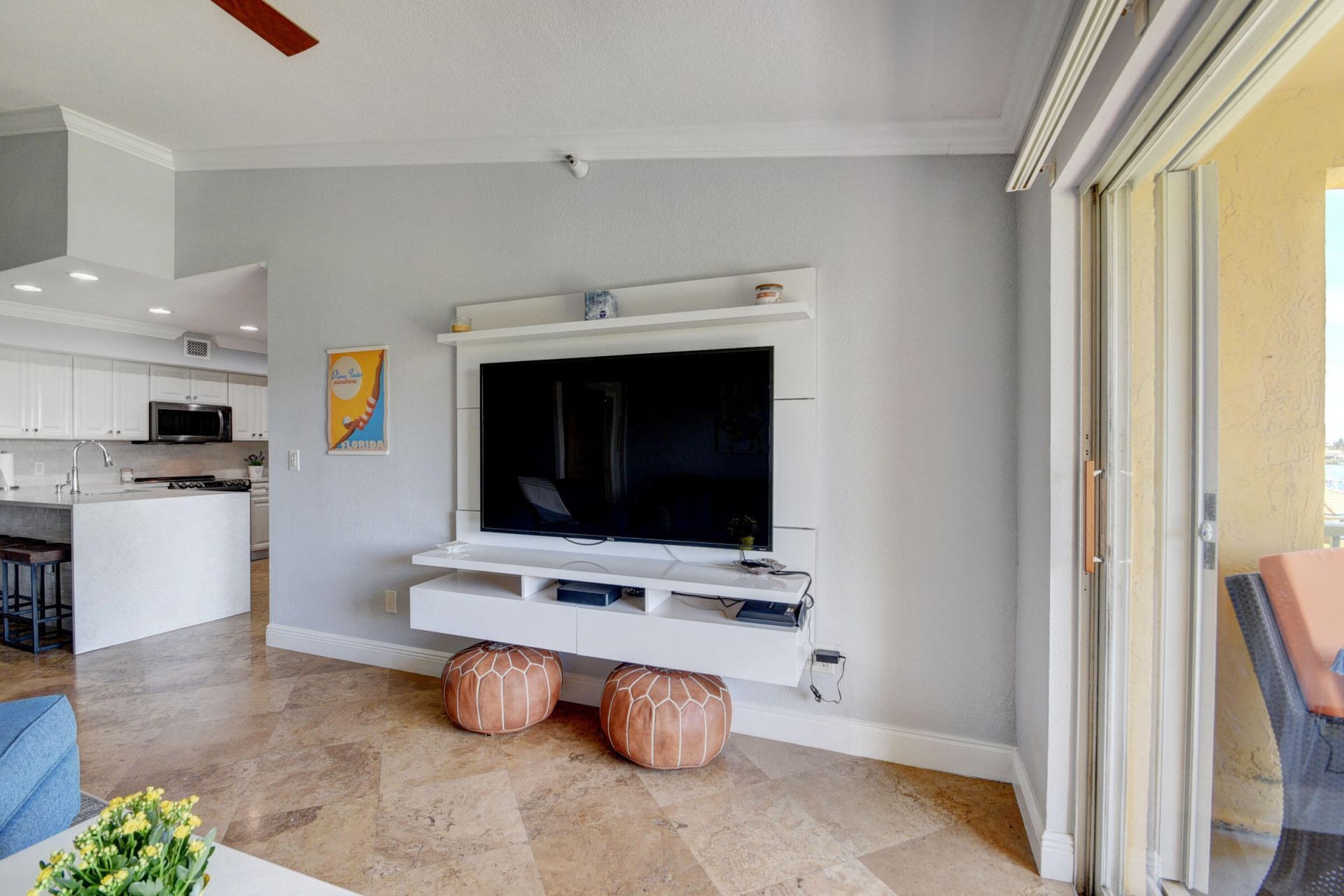 145 Yacht Club Way, Unit 304, Hypoluxo, FL 33462 Photo