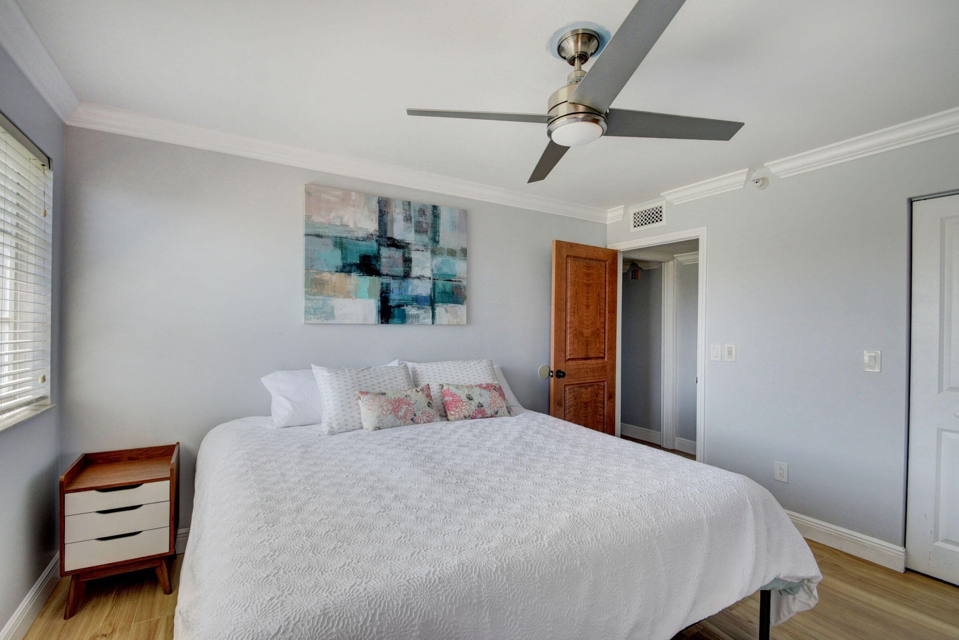 145 Yacht Club Way, Unit 304, Hypoluxo, FL 33462 Photo