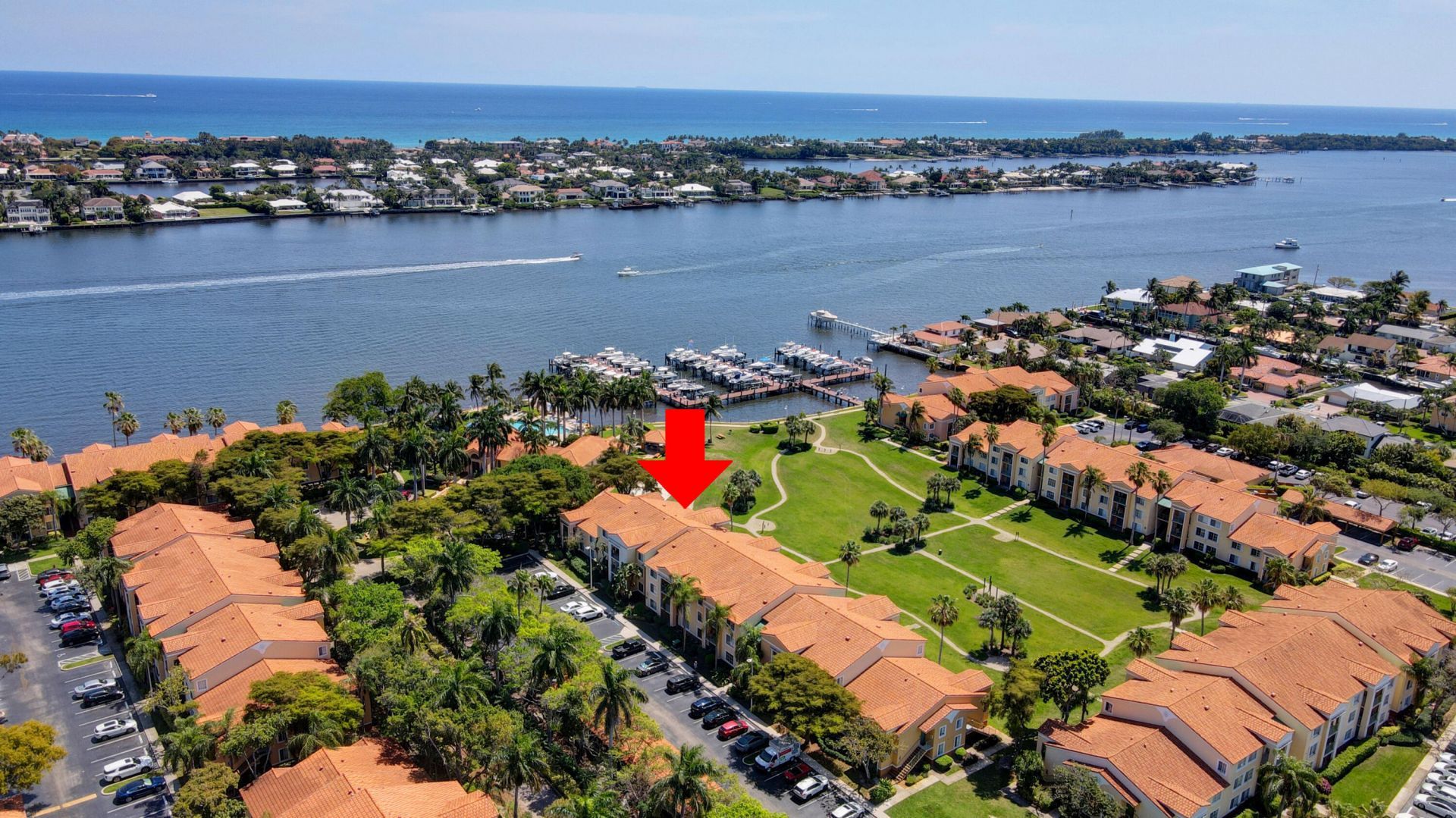 145 Yacht Club Way, Unit 304, Hypoluxo, FL 33462 Photo