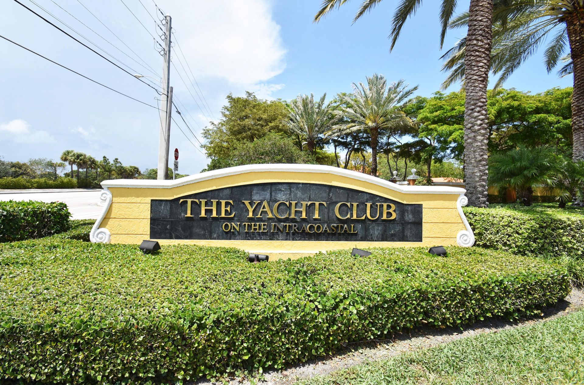145 Yacht Club Way, Unit 304, Hypoluxo, FL 33462 Photo