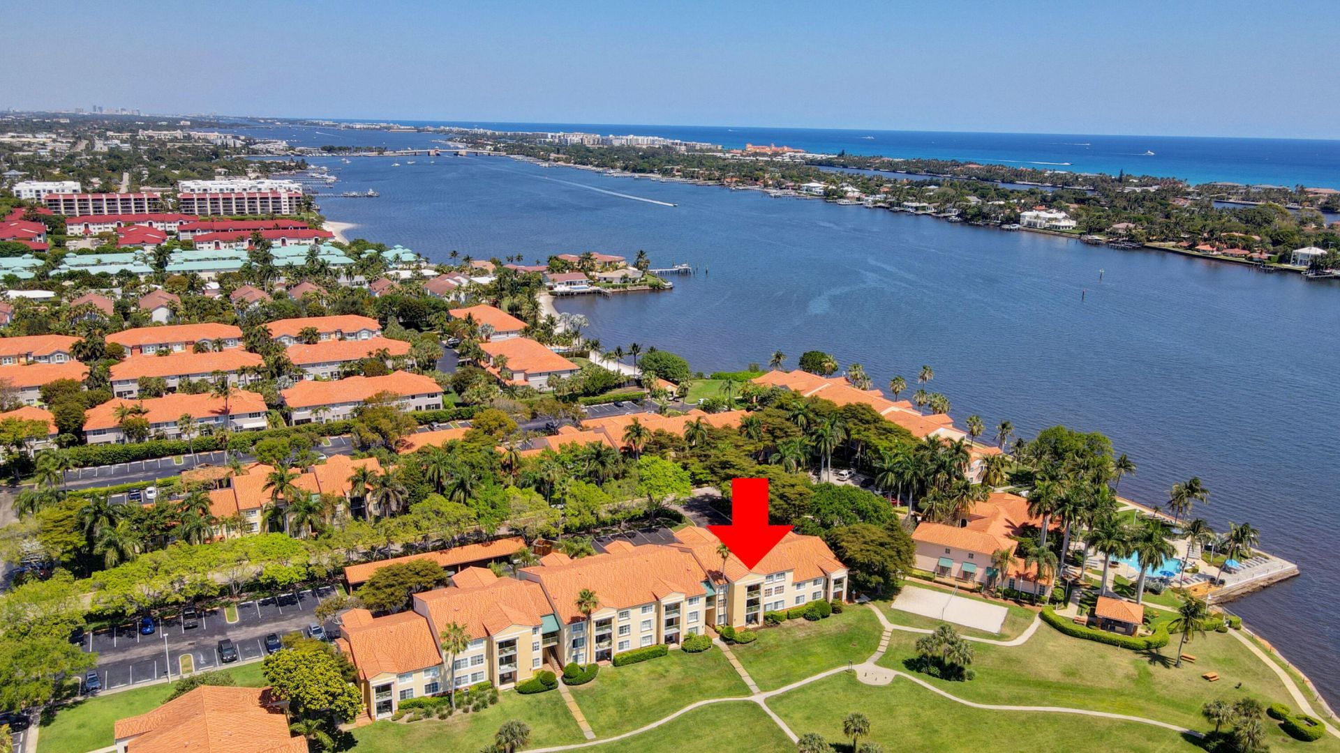 145 Yacht Club Way, Unit 304, Hypoluxo, FL 33462 Photo