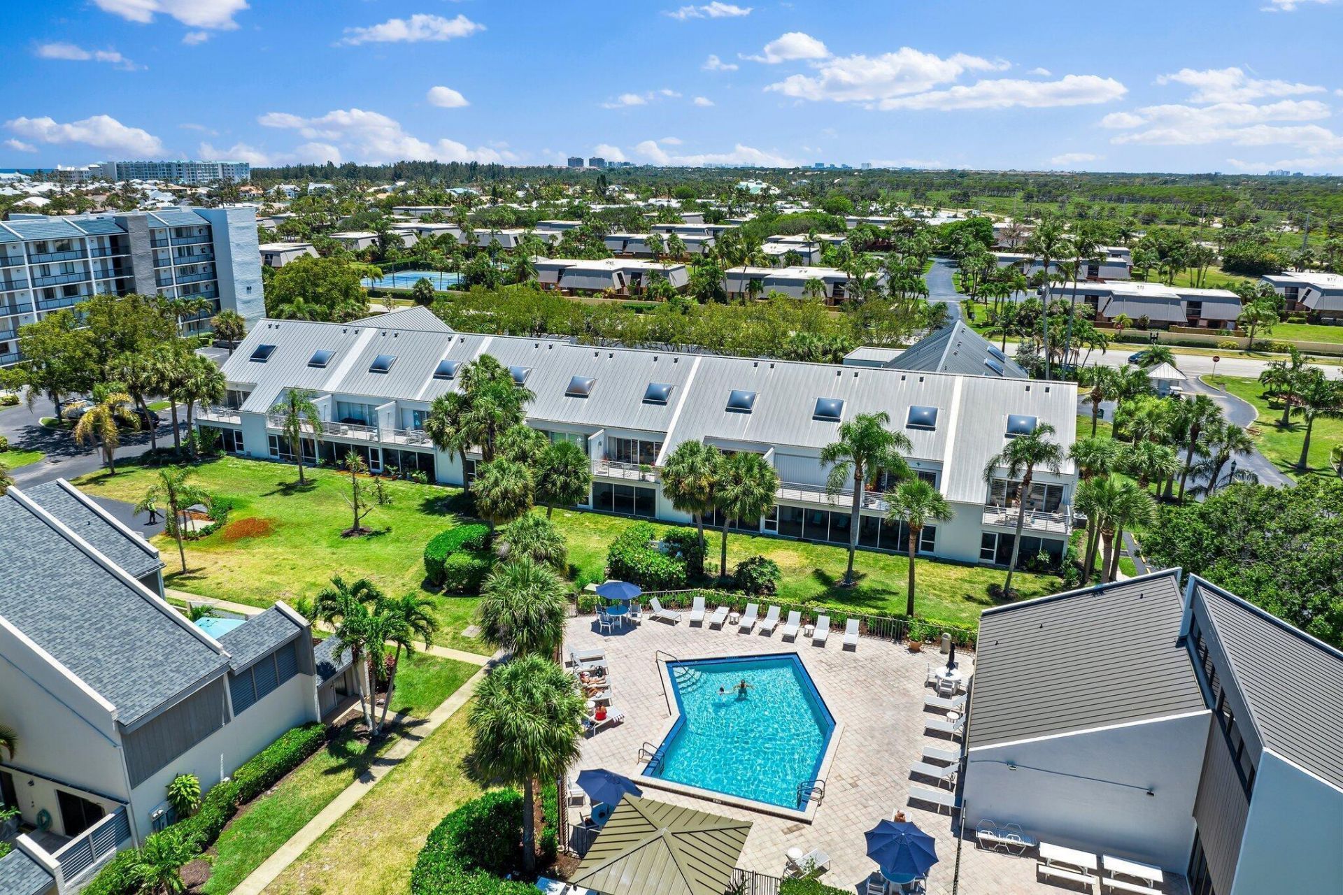 1605 S Us Hwy 1, Unit 111m2, Jupiter, FL 33477 Photo