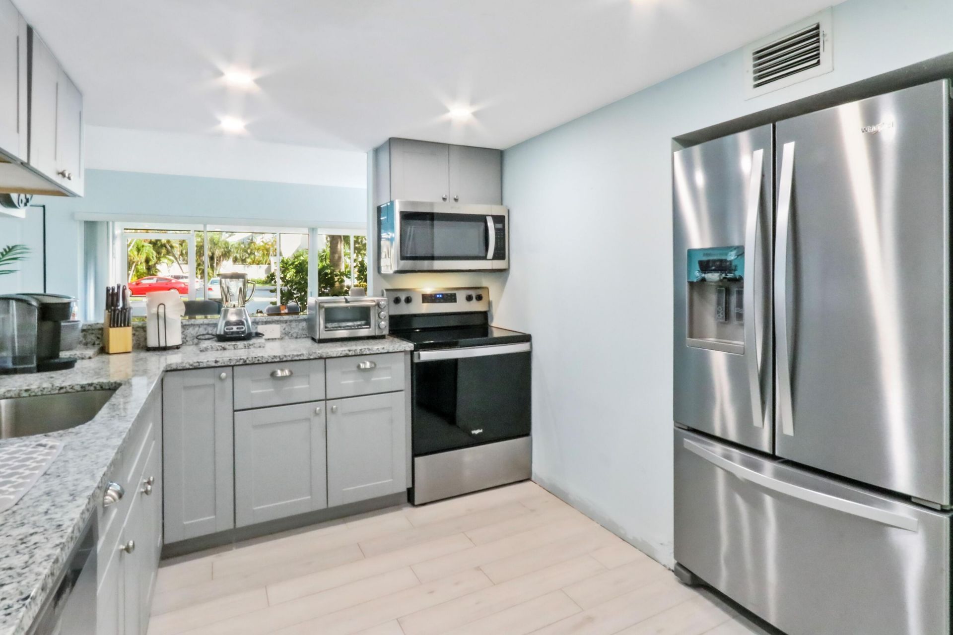 1605 S Us Hwy 1, Unit 111m2, Jupiter, FL 33477 Photo