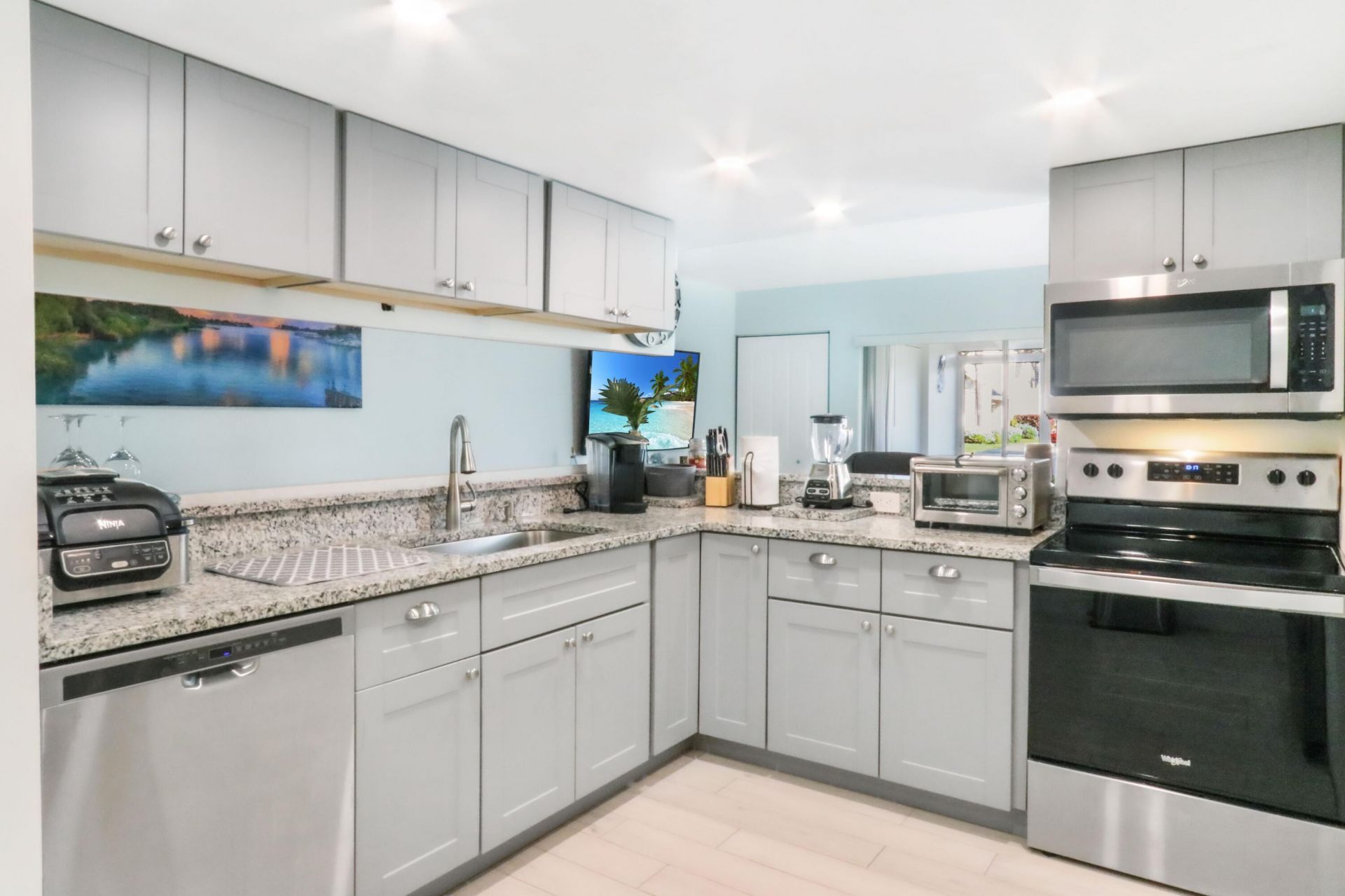 1605 S Us Hwy 1, Unit 111m2, Jupiter, FL 33477 Photo