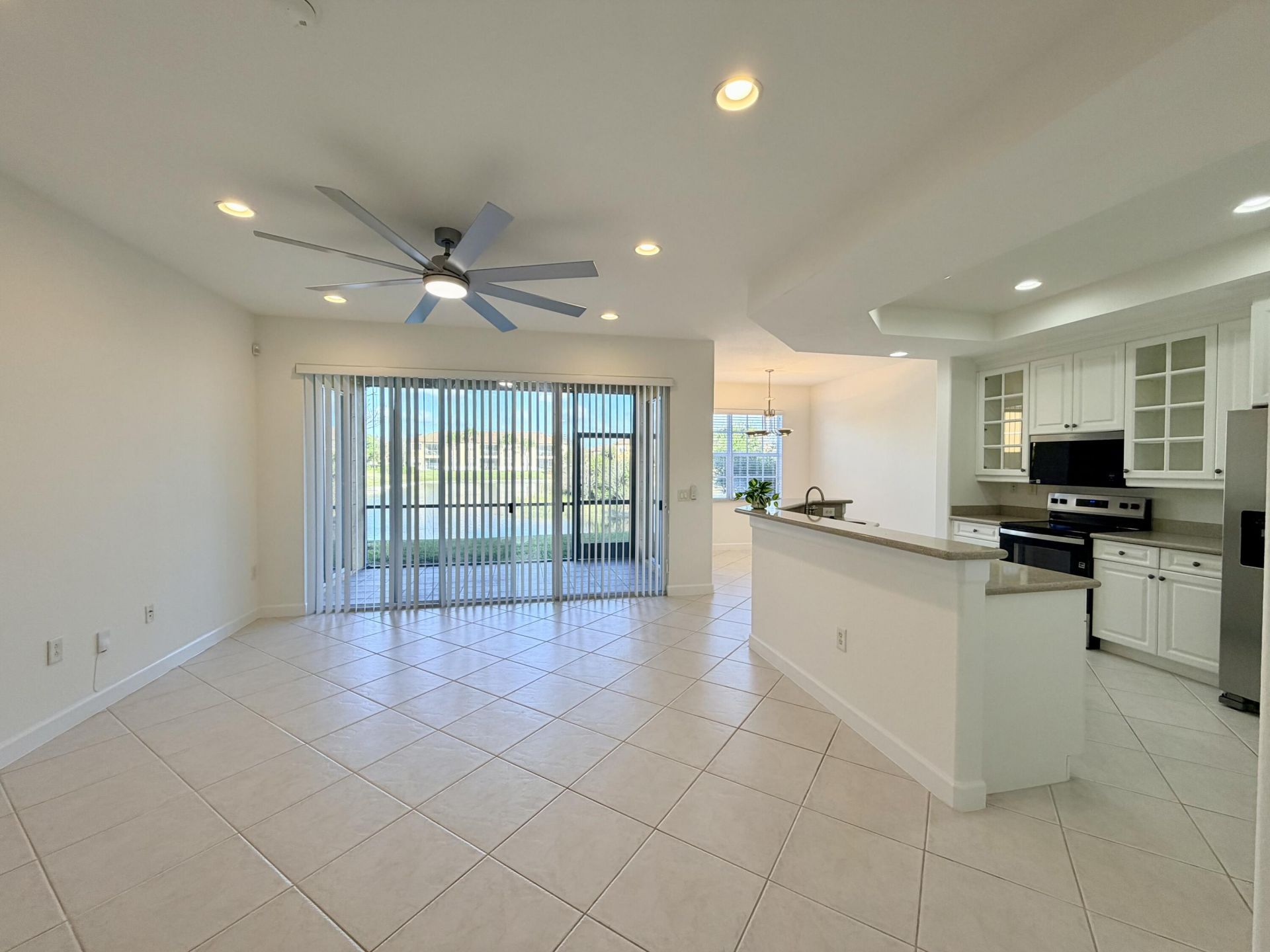 8290 NW 128th Lane, Unit 38-b, Parkland, FL 33076 Photo