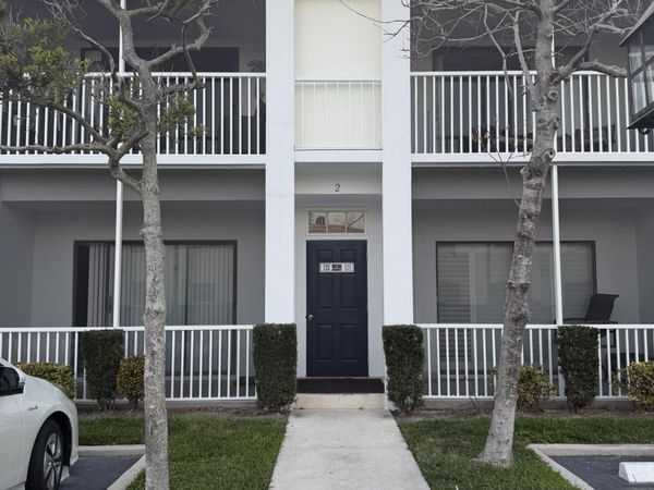 110 Cypress Club Drive, Unit 131, Pompano Beach, FL 33060