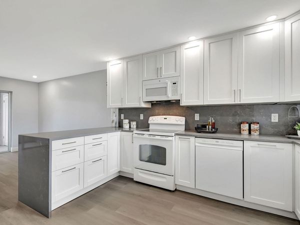 702 Lori Drive, Unit 194, Palm Springs, FL 33461