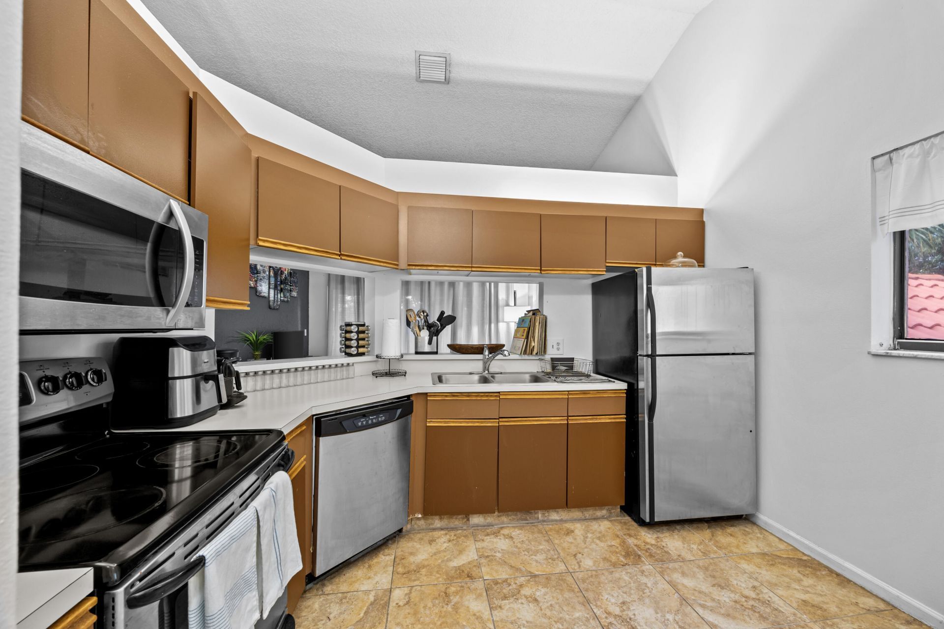 15 Via De Casas Sur, Unit 204, Boynton Beach, FL 33426 Photo