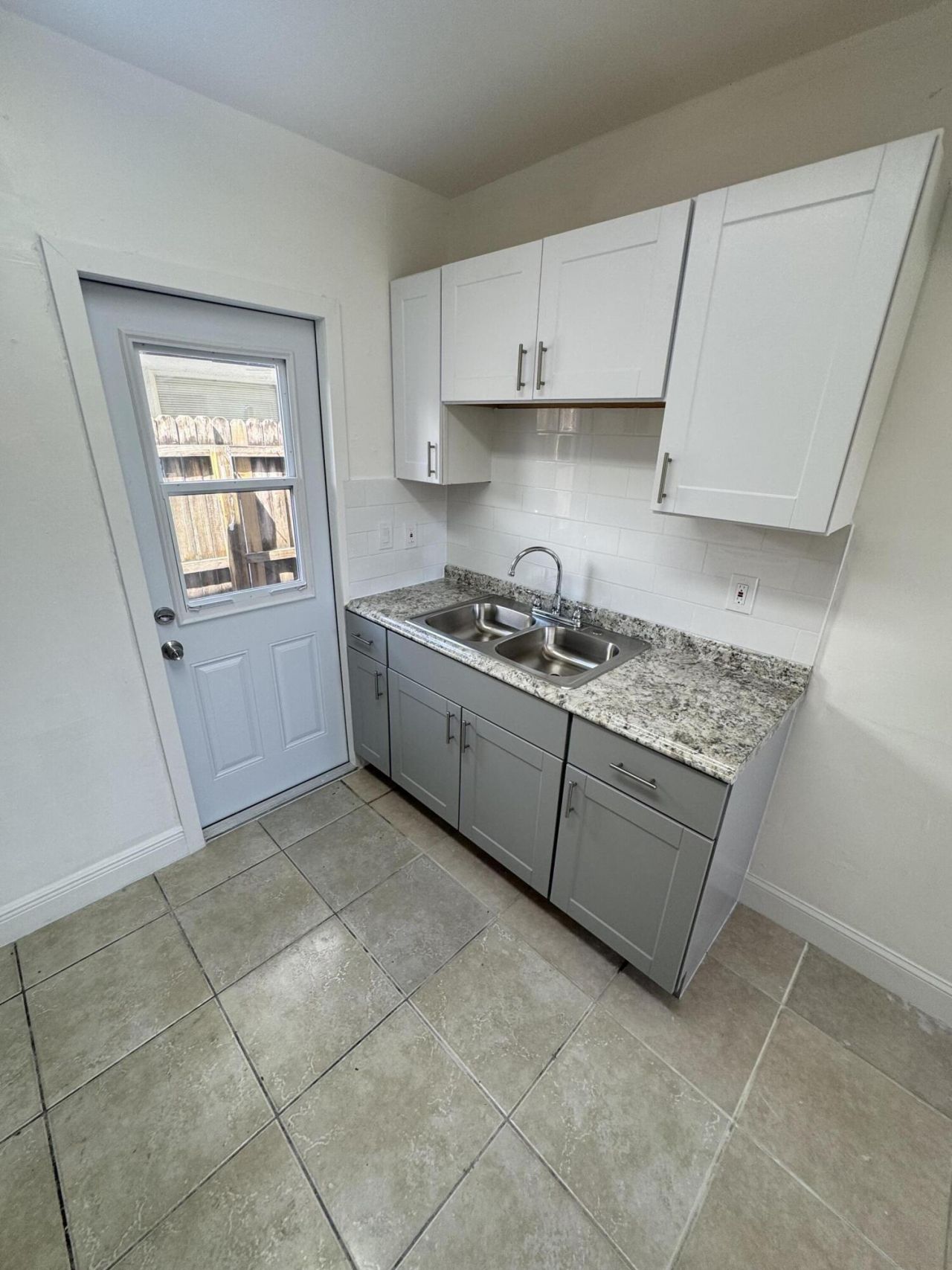 1113 19th Avenue N, Unit 4, Lake Worth Beach, FL 33460 Photo