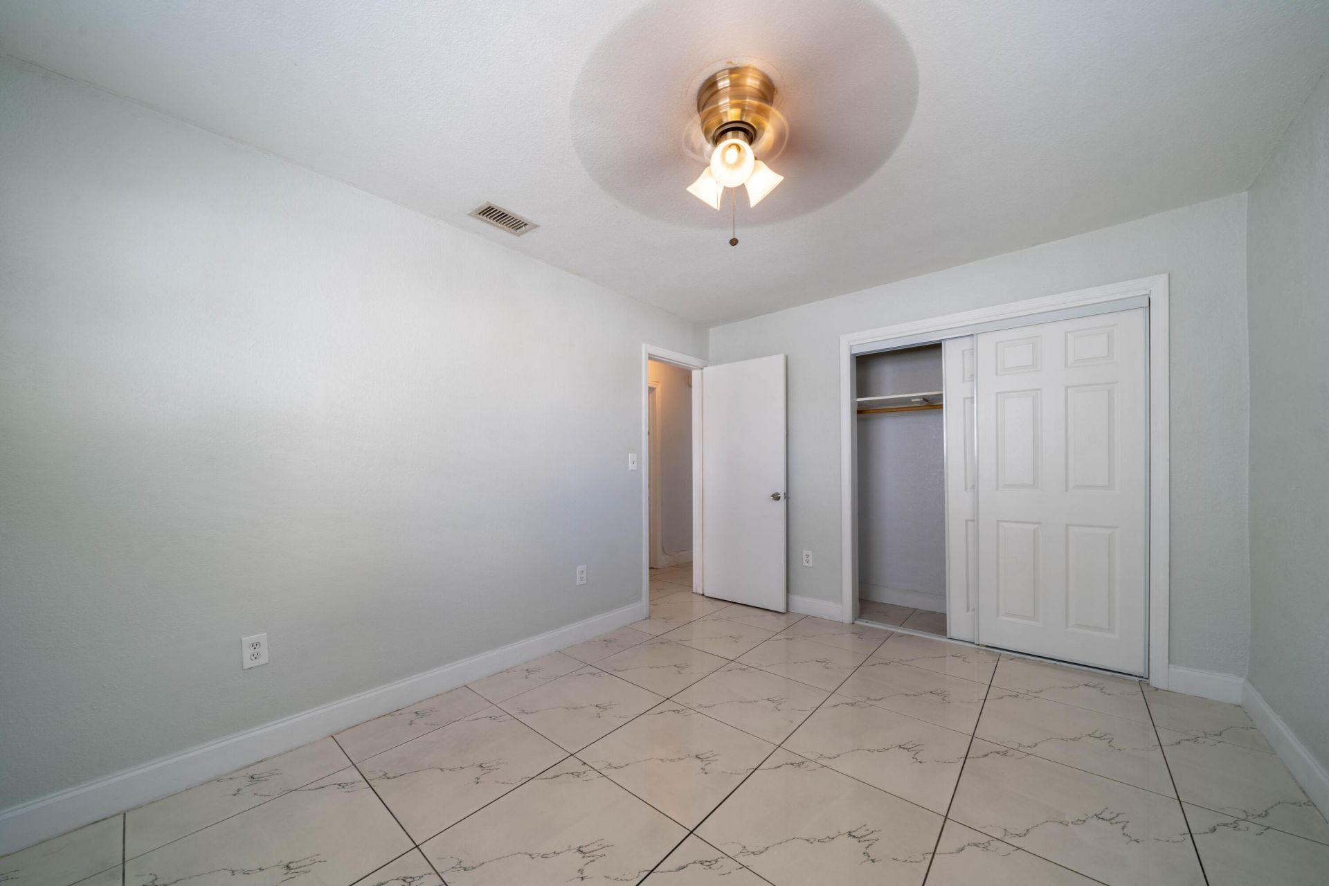 1028 SW 2nd Street, Unit 4, Miami, FL 33130 Photo