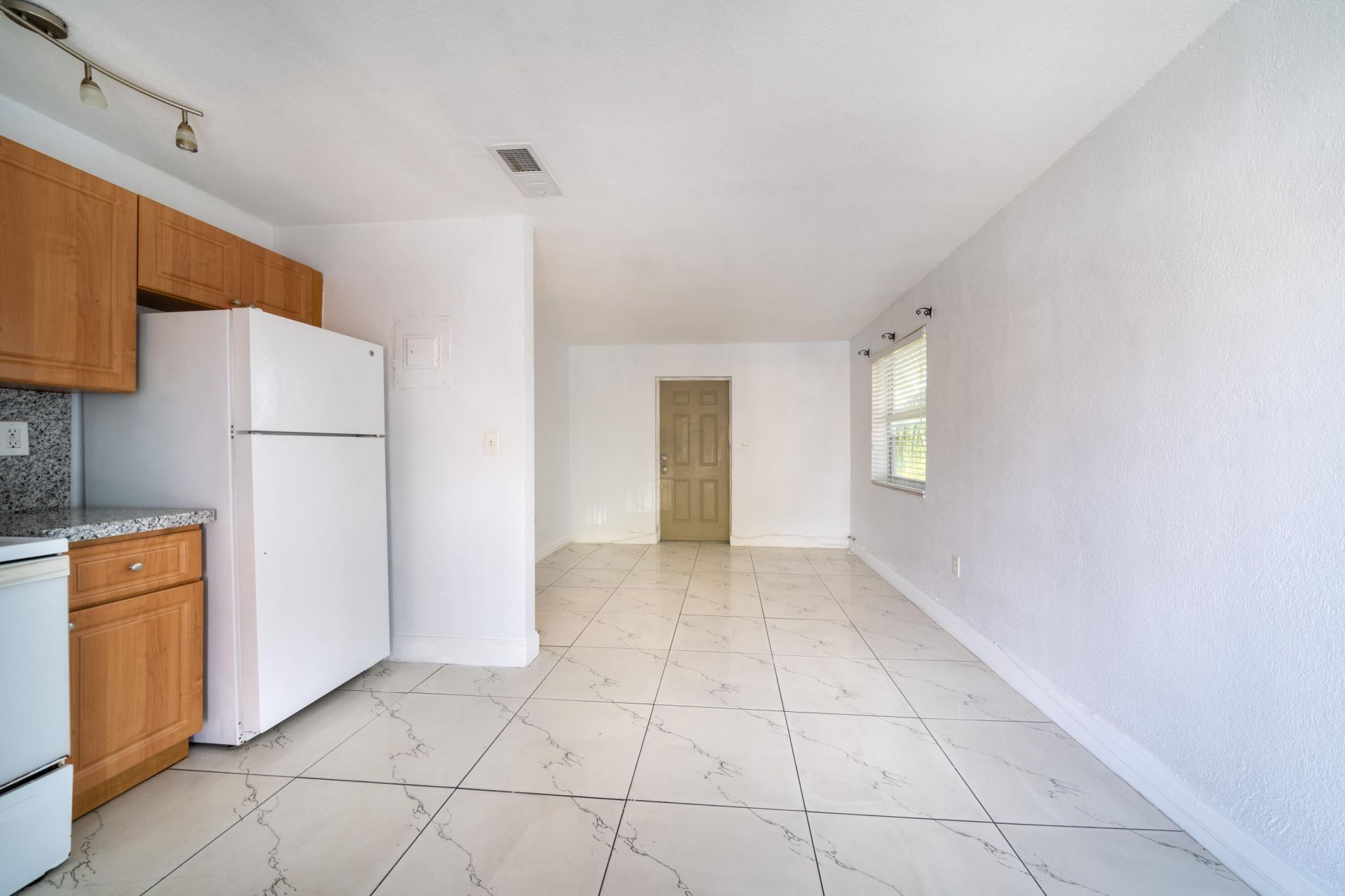 1028 SW 2nd Street, Unit 4, Miami, FL 33130 Photo