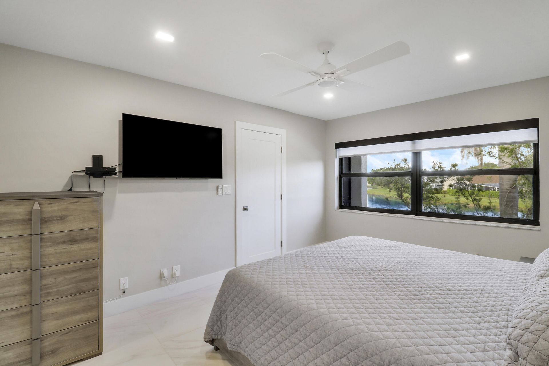 12911 Briarlake Drive, Unit 202, Palm Beach Gardens, FL 33418 Photo