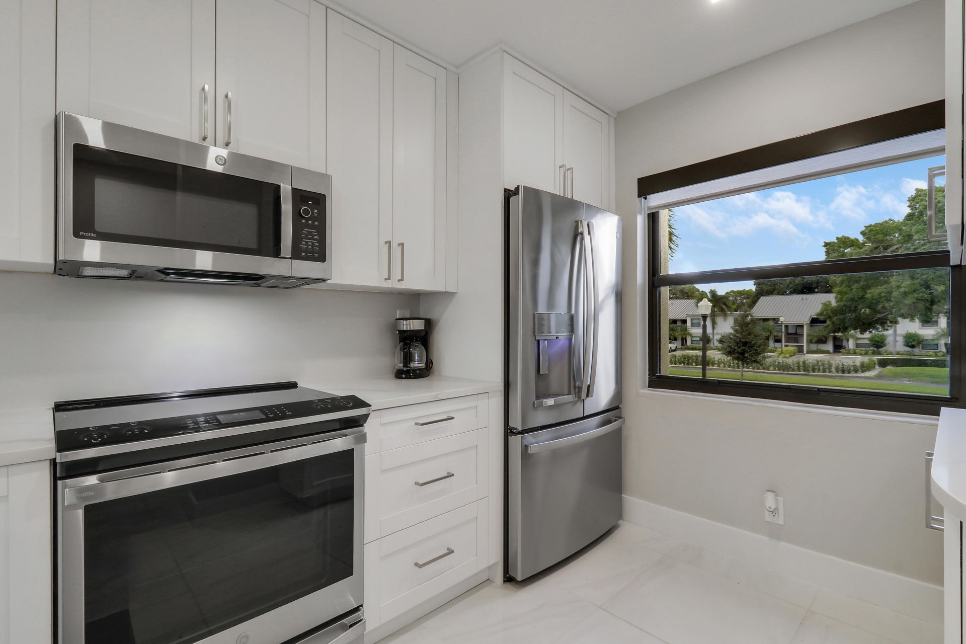 12911 Briarlake Drive, Unit 202, Palm Beach Gardens, FL 33418 Photo