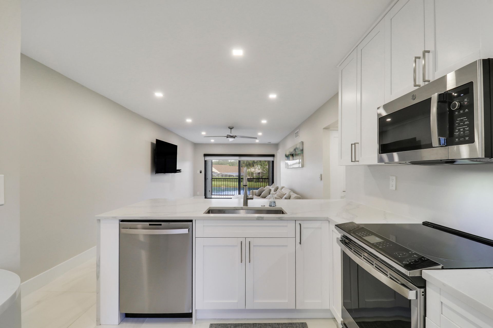 12911 Briarlake Drive, Unit 202, Palm Beach Gardens, FL 33418 Photo