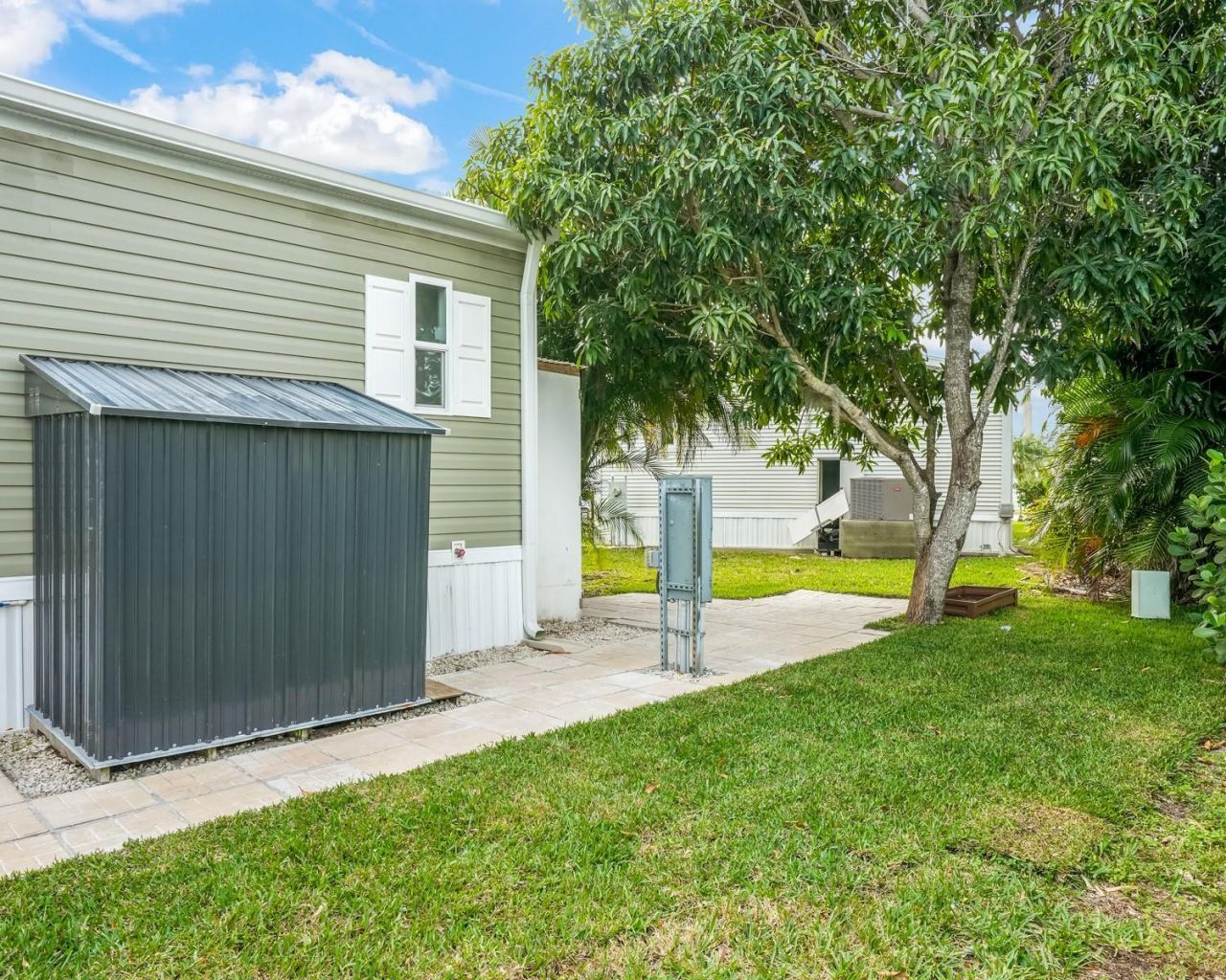 5681 SW Cypress Drive, Fort Lauderdale, FL 33312 Photo