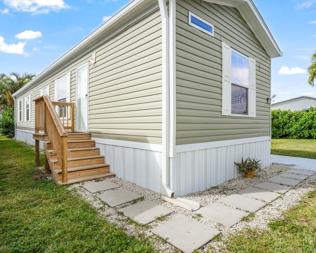 5681 SW Cypress Drive, Fort Lauderdale, FL 33312 Photo