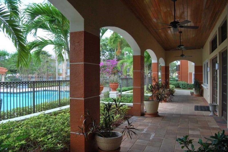 4151 N Haverhill Road, Unit 1504, West Palm Beach, FL 33417 Photo