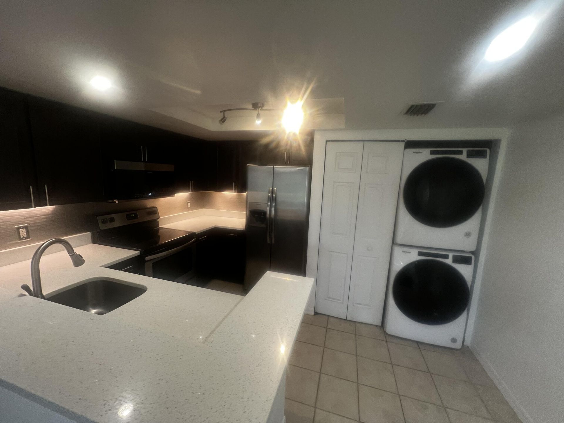 4151 N Haverhill Road, Unit 1504, West Palm Beach, FL 33417 Photo