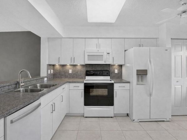 5842 Crystal Shores Drive, Unit 205, Boynton Beach, FL 33437