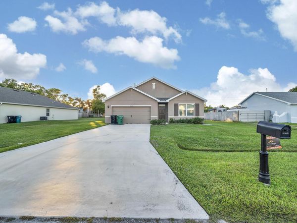 2538 SE Rock Springs Drive, Port St. Lucie, FL 34952